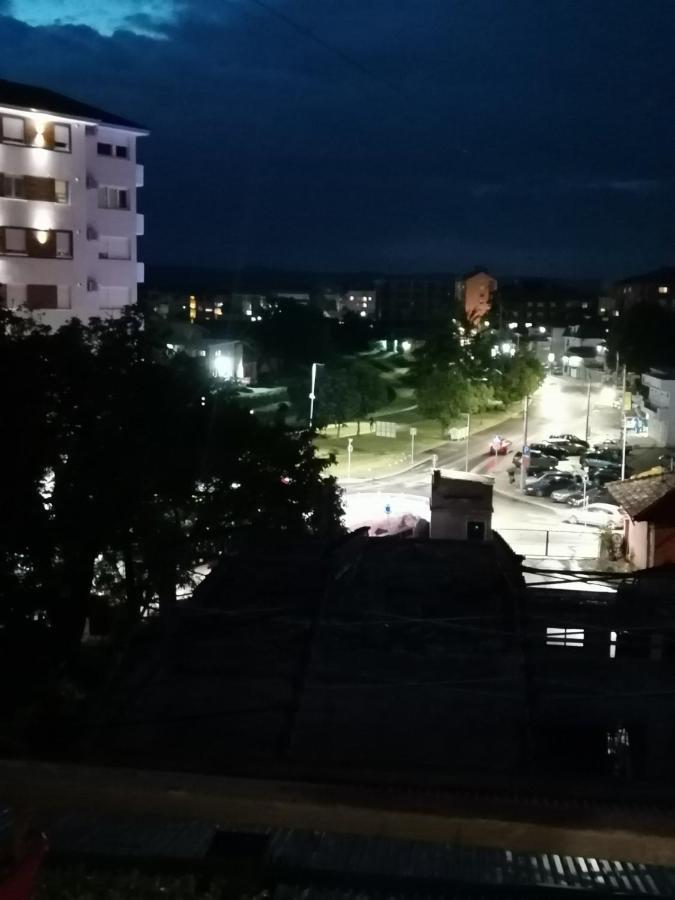 Emili Apartman Jagodina Eksteriør billede