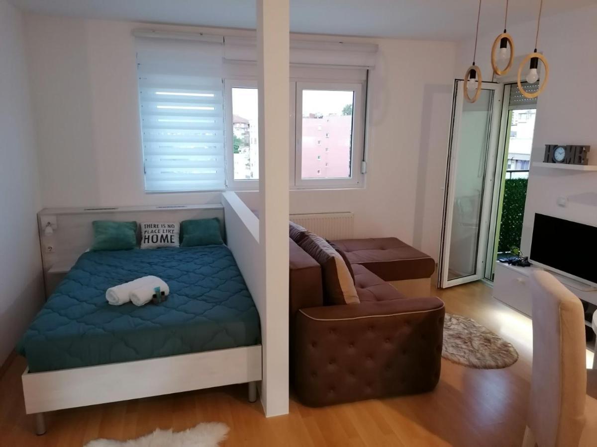 Emili Apartman Jagodina Eksteriør billede